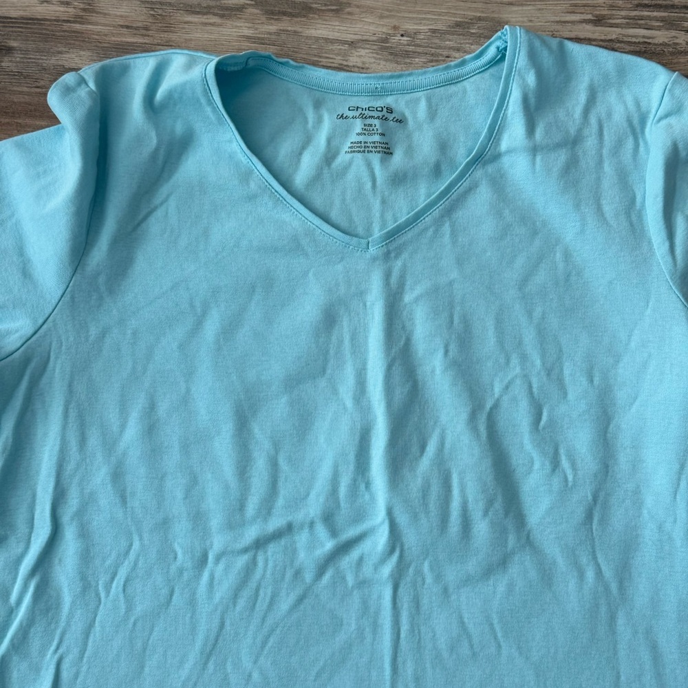 Chico's The Ultimate Tee V-neck Turquoise XL Like New